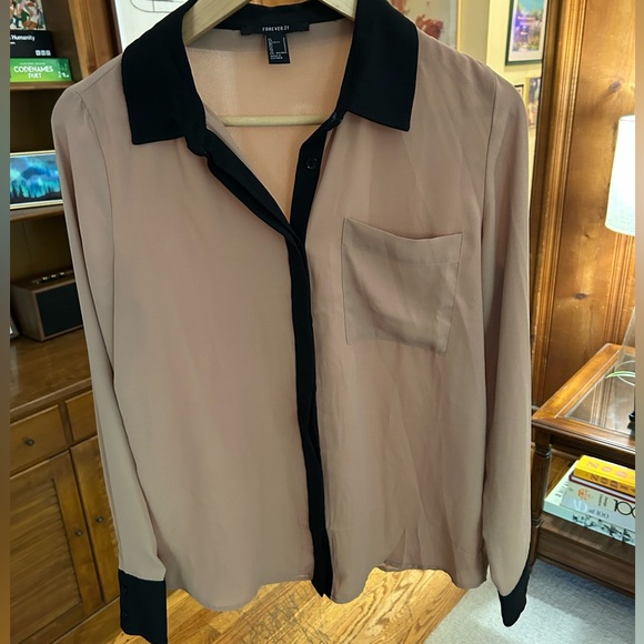 Forever 21 Black and Pink Blouse - Picture 4 of 5